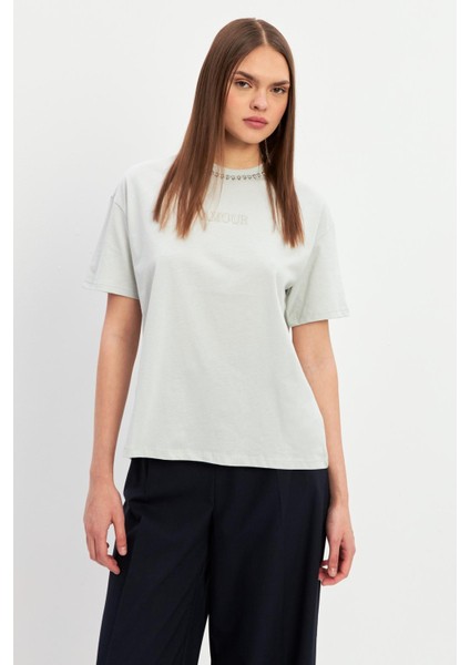 Taş Bisiklet Yaka Taş Detayllı Mini Baskılı T-Shirt fırsatları
