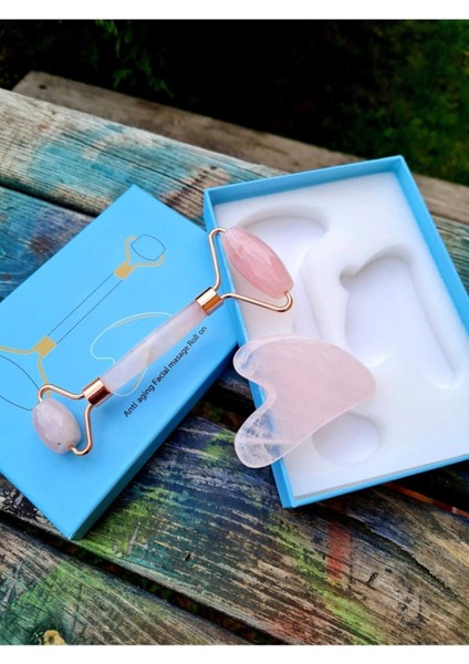 Sertifikalı Pembe Kuvars Masaj Taşı Roller ve Pembe Kuvars Taşı Gua Sha (Kalp Tasarımlı) Set