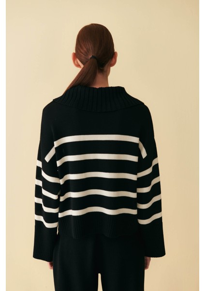 Siyah Çizgili Kadın Kazak fırsatları