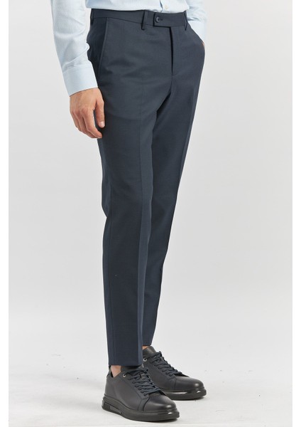 Koyu Lacivert Kendinden Desenli Bez Ayağı Slim Fit Classic Pantolon 1003240165 fiyatları