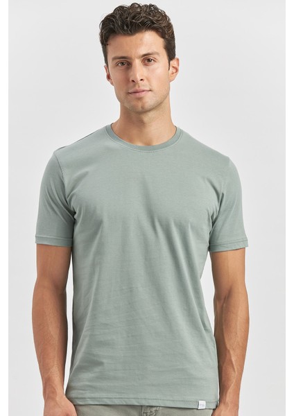 Yeşil Kısa Kol Düz Bez Ayağı Bisiklet Yaka Casual Slim Fit Tişört 1011240193