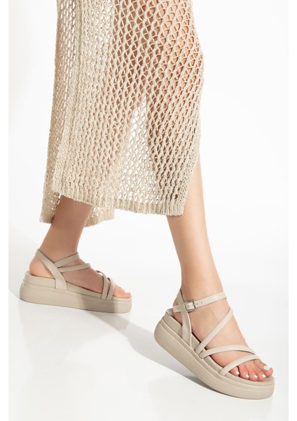24422-844 Bej Dolgu Topuk Kadın Sandalet fiyatları