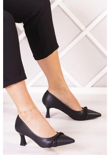 Adel Siyah Vegan Burma Taşlı Abiye Ayakkabı fiyatları