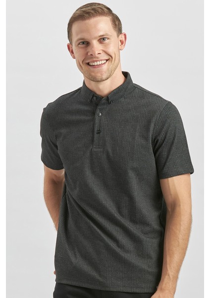 Siyah Desenli Jakarlı Düğmeli Yaka Pamuklu Likralı Casual Slim Fit Dar Kesim Tişört 1011240153