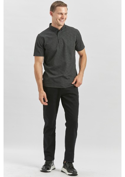 Siyah Desenli Jakarlı Düğmeli Yaka Pamuklu Likralı Casual Slim Fit Dar Kesim Tişört 1011240153