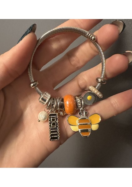 Çelik Sarı Arı Detaylı Turuncu Boncuk Bileklik