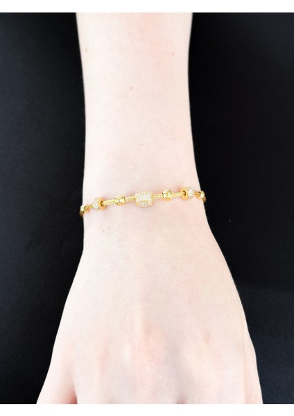 Altın Dorika Hasır Taşlı Bileklik fiyatları