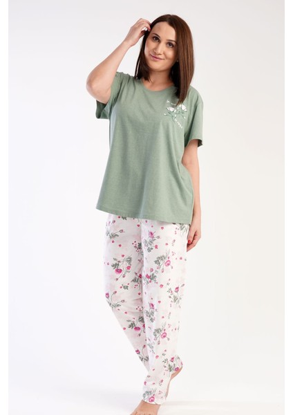 Kadın Yeşil Kısa Kollu Çiçek Desenli Bisiklet Yaka Oval Etek Süprem Pijama Takımı
