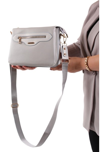 Büyük Boy 5 Bölmeli Geniş Askılı Kadın Çapraz Omuz Çantası fırsatları