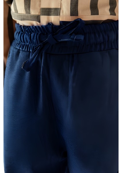 Çocuk Beli Bağcıklı Mevsimlik Esnek Okul Pantolonu modelleri