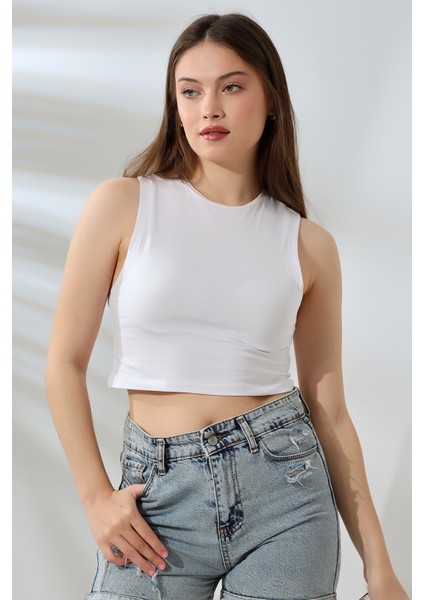 Kolsuz Kompakt Penye Geniş Esnek Crop Atlet 21755 Beyaz modelleri