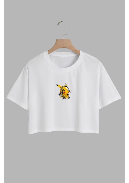 Kadın Muzik Dinleyen Pikachu Tasarım Baskılı Pamuk Beyaz Oversize Crop
