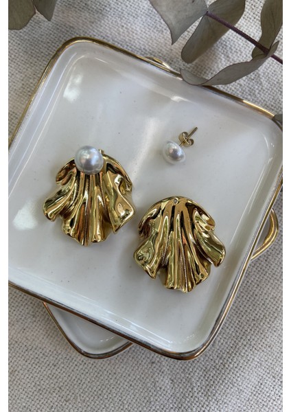 Inci Detaylı Yelpaze Çelik Küpe