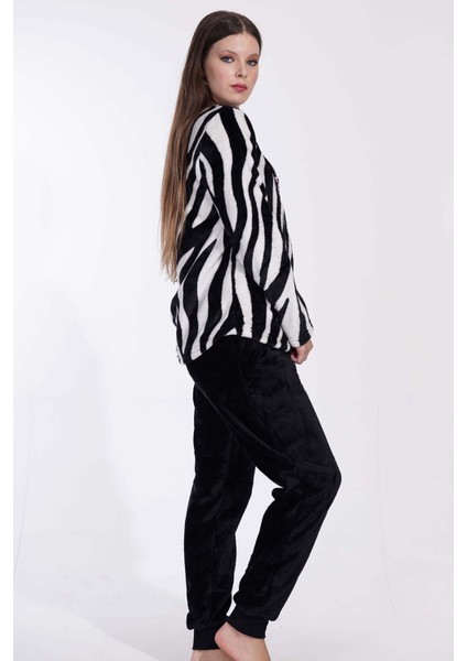 Kadın Welsoft Siyah Beyaz Zebra Desenli Yuvarlak Yaka Manşetli Uzun Kollu Pijama Takımı
