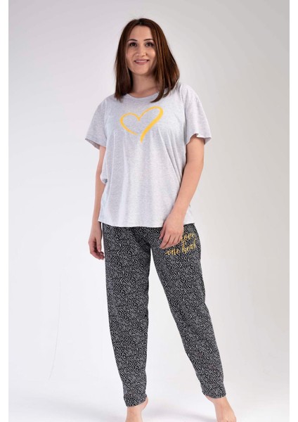 Kadın Gri Kısa Kollu Kalp Desenli Bisiklet Yaka Oval Etek Süprem Pijama Takımı