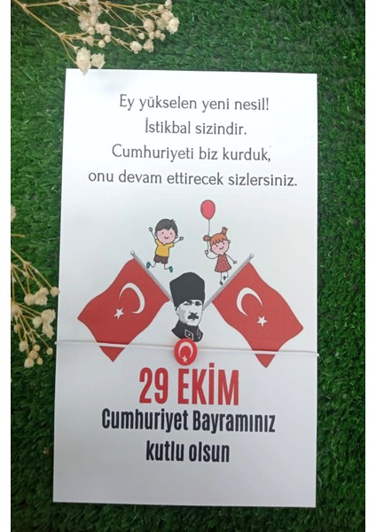 10 Adet Bayrak Atatürk ve Çocuk Kartlı Türk Bayrağı Bileklik - 29 Ekim Hediye- (Tek Tek Paketli)