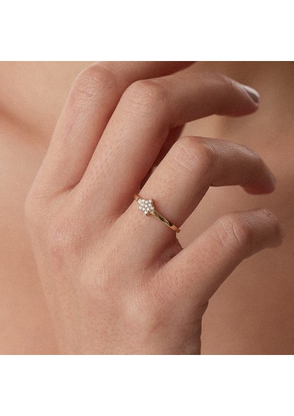 14 Ayar Altın Taşlı Yıldız Kadın Yüzük