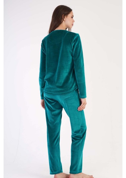 Kadın Yeşil Kadife Yuvarlak Yaka Uzun Kollu Pijama Takımı % 76 Pamuk modelleri