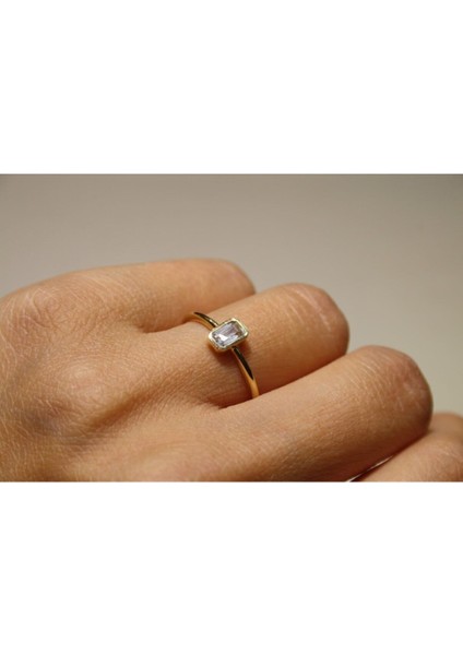 14 Ayar Altın Günlük Baget Taşlı Model Kadın Yüzük fiyatları