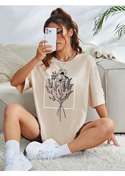 Çiçekli Desenler T-Shirt Bej Baskılı Oversize Bisiklet Yaka Kısa Kol