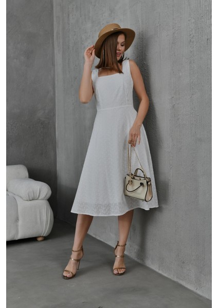 Kare Yake Kolsuz Astarlı Brode Elbise fiyatları