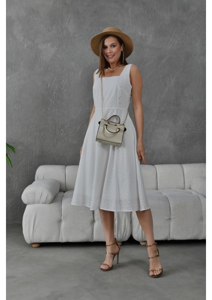 Kare Yake Kolsuz Astarlı Brode Elbise fırsatları