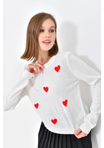 Bisiklet Yaka Kalp Desenli Triko Kazak