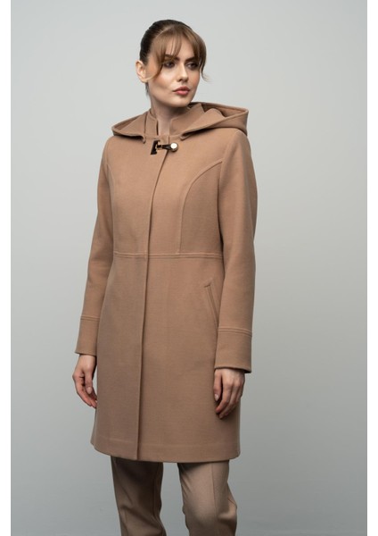 Çıkabilir Kapüşonlu Metal Aksesuarlı Kaban Kamel 3036