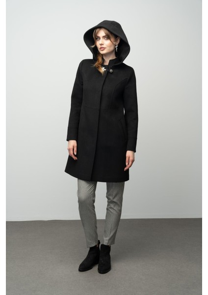 Çıkabilir Kapüşonlu Metal Aksesuarlı Kaban Siyah 3036 fırsatları