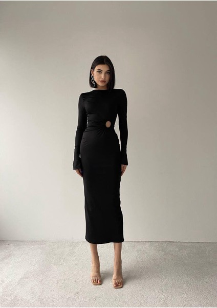 Sanem Siyah Uzun Minimal Dekolteli Elbise