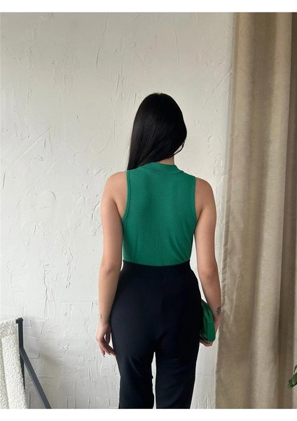 Kadın Dik Yaka Kaşkorse Örme Fitilli Halter Crop Bluz