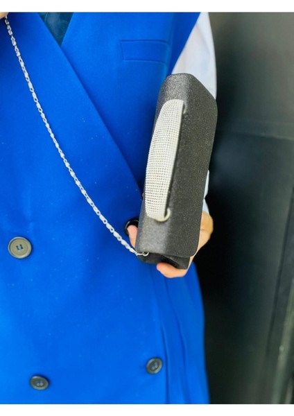 Zincir Askılı El Tutmalı Abiye Çanta Telefonlarınızı Rahatlıkla Kullanabilirsiniz