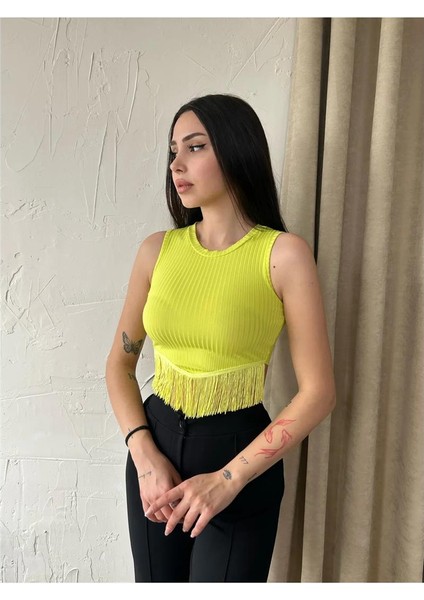 Kadın Halter Yaka Püsküllü Kolsuz Crop Top