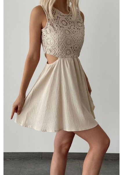 Kadın Cut-Out Ajurlu Fermuarlı %100 Pamuk Krem Elbise
