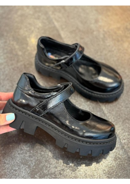 30-36 Numara Kız Çocuk Rugan Ayakkabı