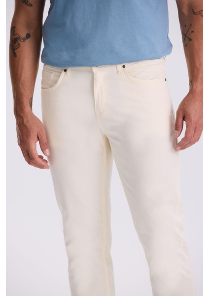 Ekru Comfort Fit Pamuklu Rahat Kesim 5 Cep Pantolon modelleri