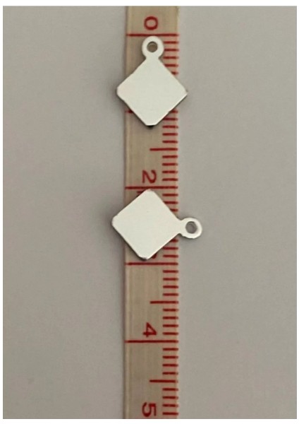 Çapraz Kare Gümüş Pleksi Kalın Pul. 20GR fırsatları