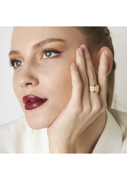 Dört Sıralı Taşlı Yüzük indirimleri