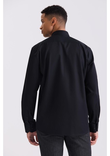 Siyah Classic Fit %100 Pamuk Gömlek fırsatları