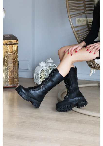 Kemer Detaylı Kalın Taban Bağcıklı Kadın Postal modelleri