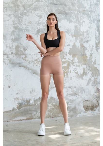 Dar Kesim Siyah Toparlayıcı Spor Şort Tayt modelleri
