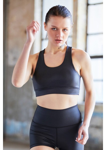 Dar Kesim Siyah Toparlayıcı Spor Şort Tayt fırsatları