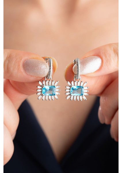 925 Ayar Gümüş Baget Taşlı Küpe