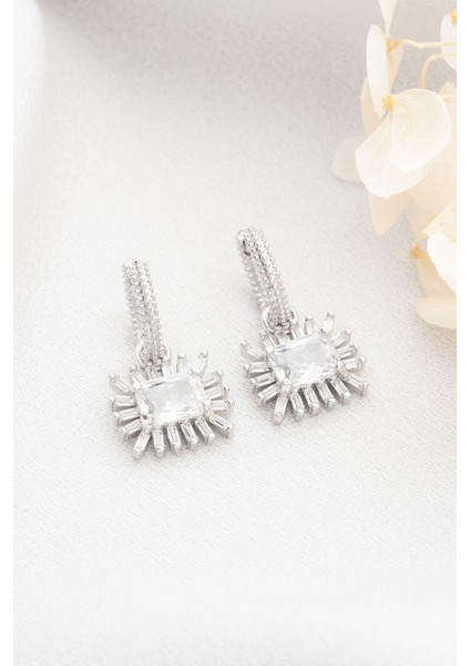 925 Ayar Gümüş Baget Taşlı Küpe fiyatları