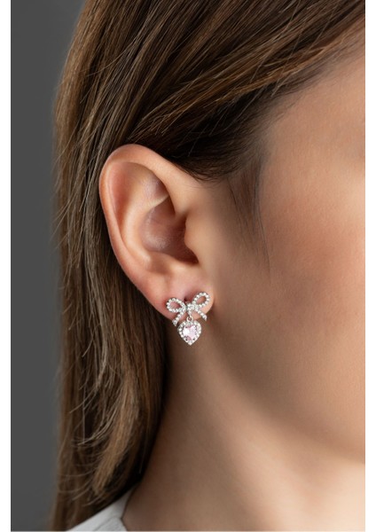 925 Ayar Gümüş Işıklı Kutuda Fiyonklu Kalp Küpe modelleri