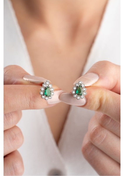 925 Ayar Gümüş Zümrüt Yeşili Minik Damla Küpe