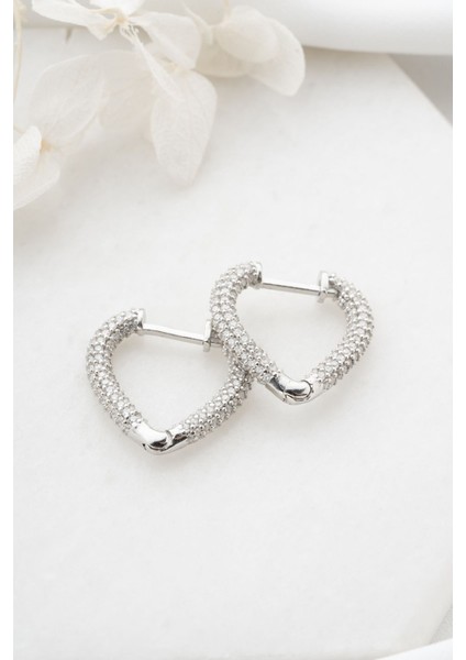 925 Ayar Gümüş Zirkon Taşlı Kalp Küpe fırsatları