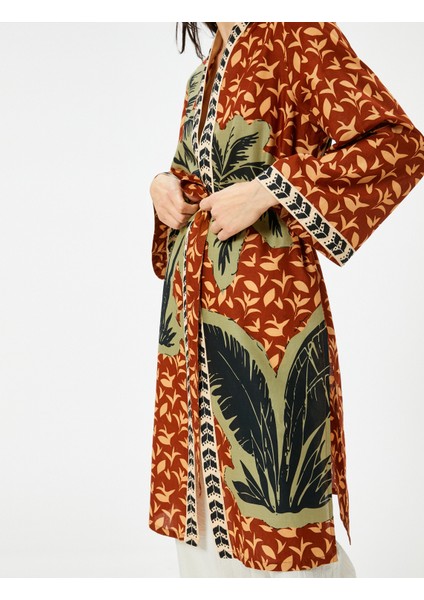 Uzun Kimono Beli Kuşaklı Desenli