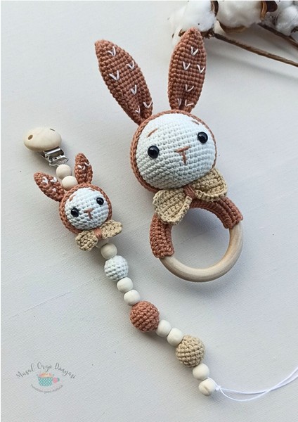 Amigurumi Tavşan Diş Kaşıyıcı & Çıngıraklı Emzik Zinciri