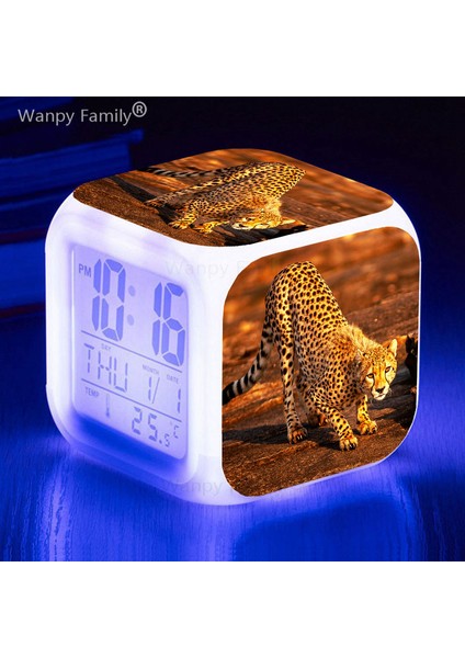 Gümüş Acinonyx Jubatus 7 Renk Değiştiren Çita LED Çalar Saat Çocuk Odası Çok Fonksiyonlu Uyanma Zamanlayıcısı Taşınabilir Masa Saati (Yurt Dışından) modelleri